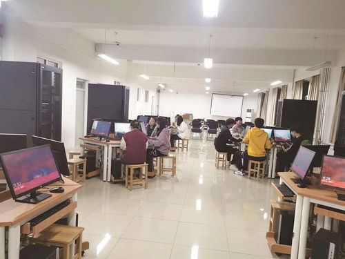 包頭職業(yè)技術(shù)學(xué)院計(jì)算機(jī)與信息工程系 計(jì)算機(jī)技術(shù)開(kāi)發(fā)專業(yè)的人才培養(yǎng)與前景展望